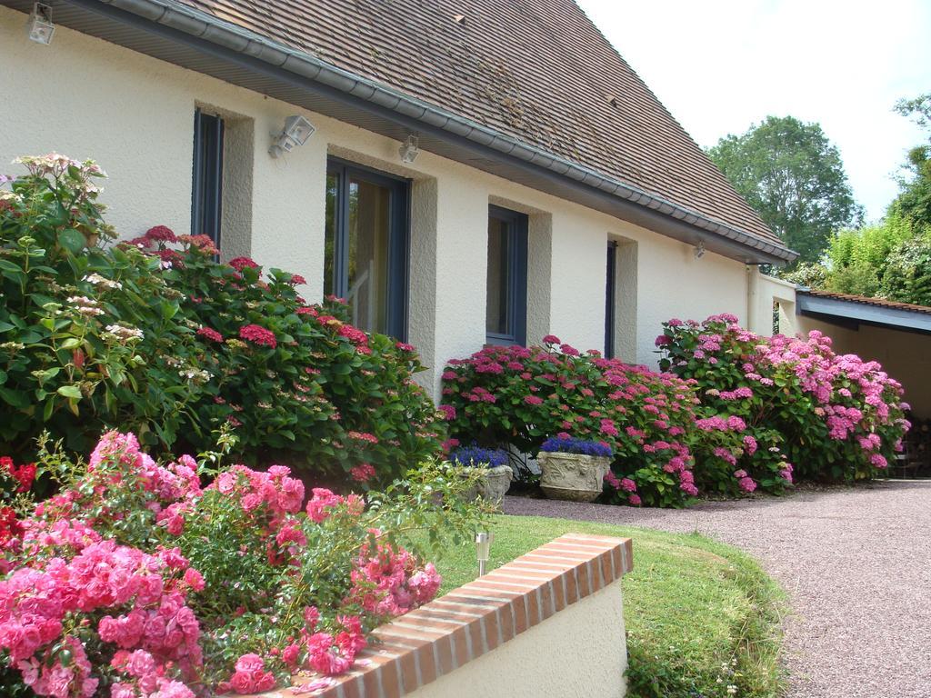 Chambre D'Hotes Les Champarts Tourville-la-Chapelle Exterior photo